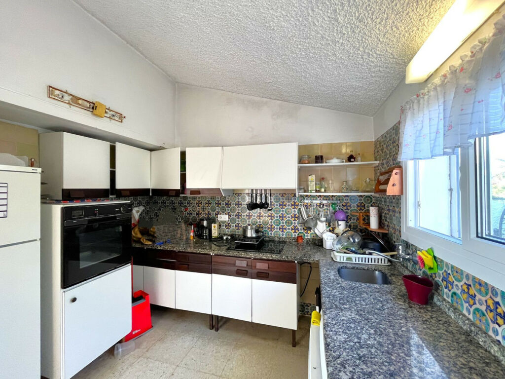 Detached Villa Estepona Málaga - image 25