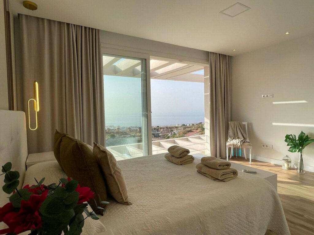 Detached Villa Benalmadena Málaga - image 25