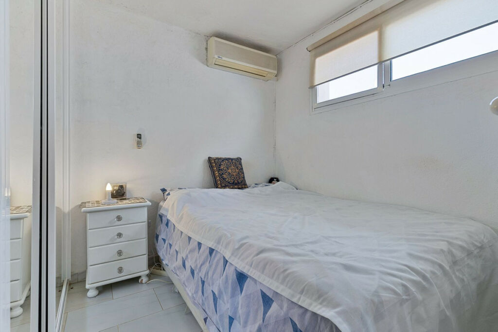 Detached Villa Fuengirola Málaga - image 25