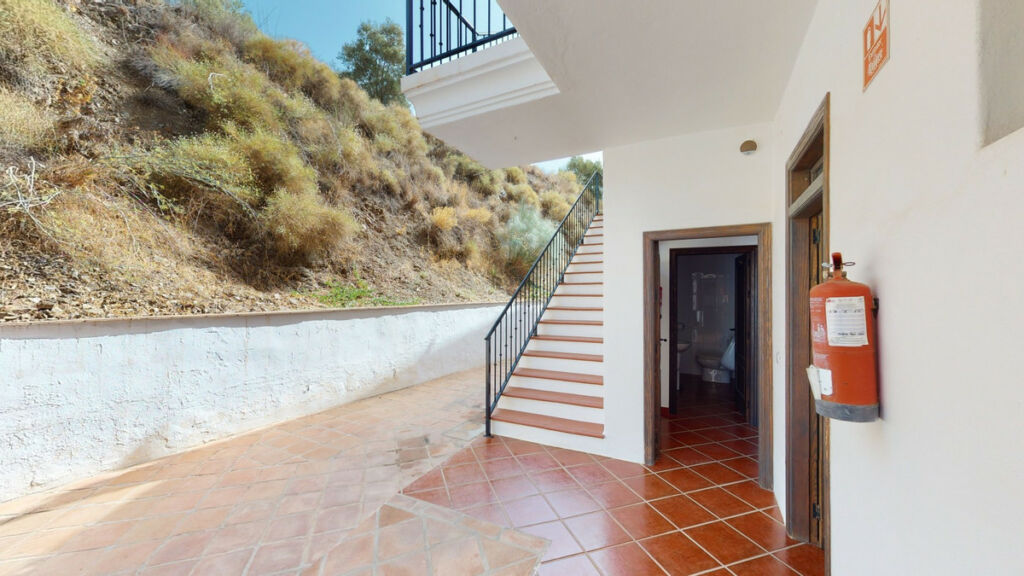 Detached Villa Macharaviaya Málaga - image 25