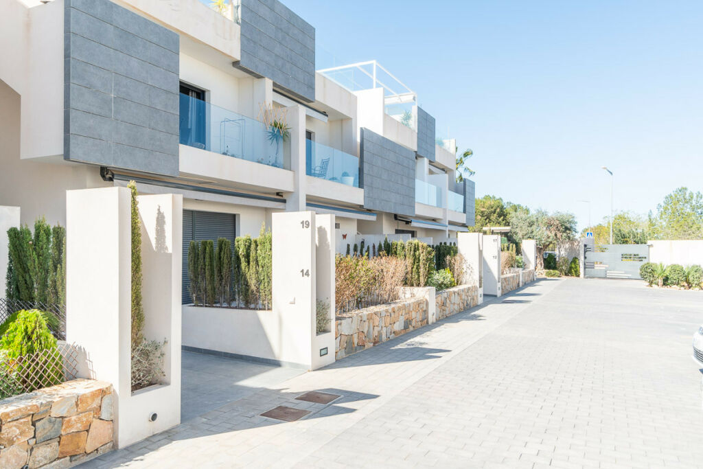 Ground Floor Apartment Los Balcones Alicante - image 25