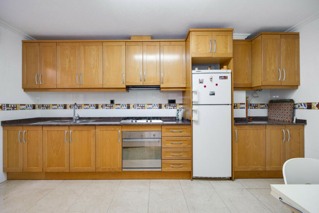 Middle Floor Apartment Torrevieja Alicante - image 25
