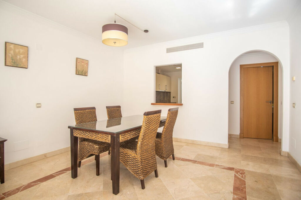 Middle Floor Apartment New Golden Mile Málaga - image 25