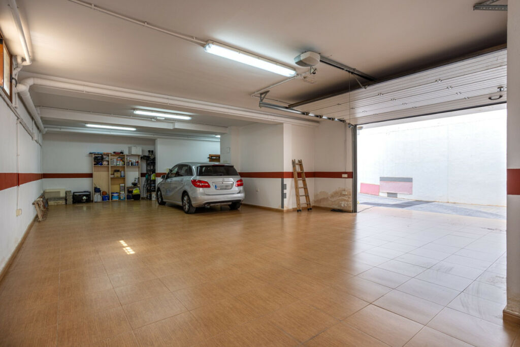Detached Villa Los Montesinos Alicante - image 25