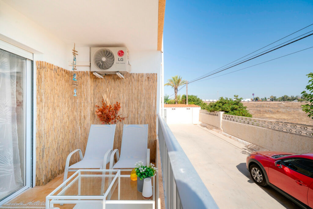 Middle Floor Apartment Punta Prima Alicante - image 25