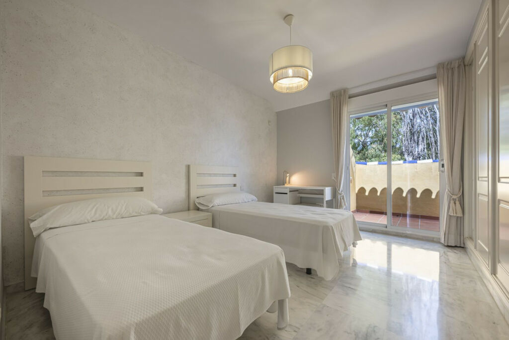 Penthouse Duplex Bahía de Marbella Málaga - image 27