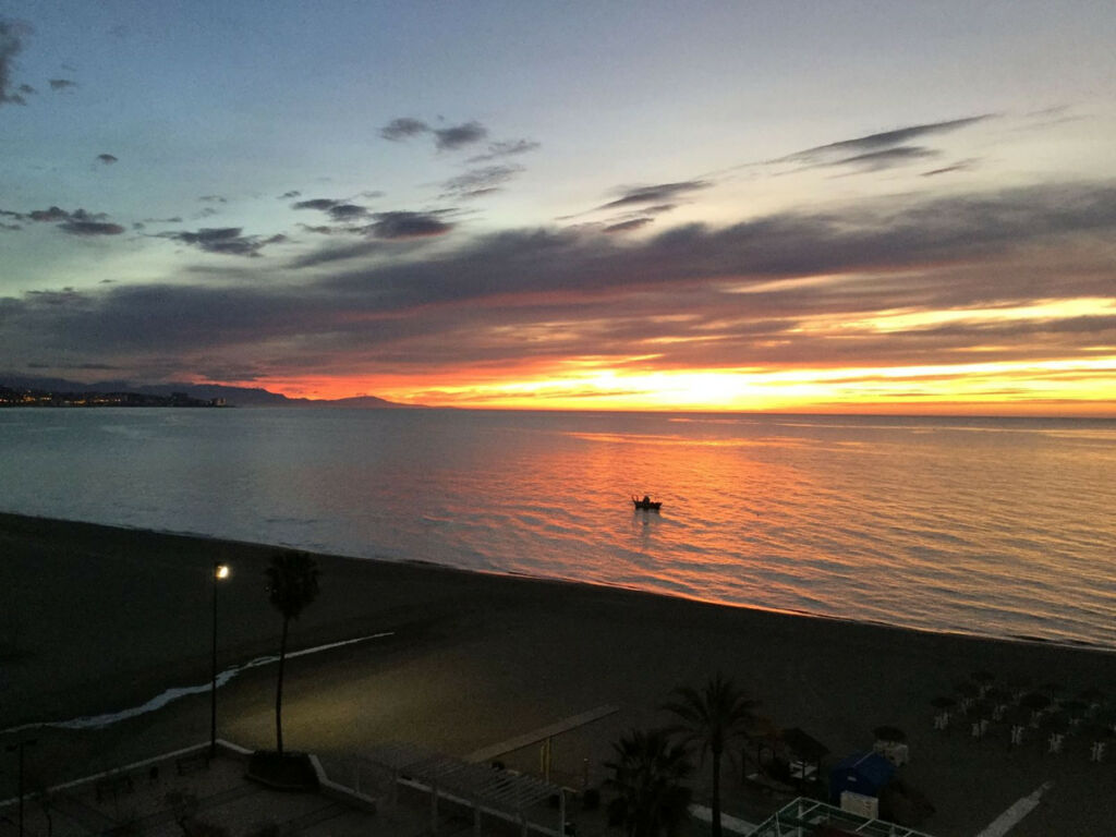 Penthouse Fuengirola Málaga - image 25