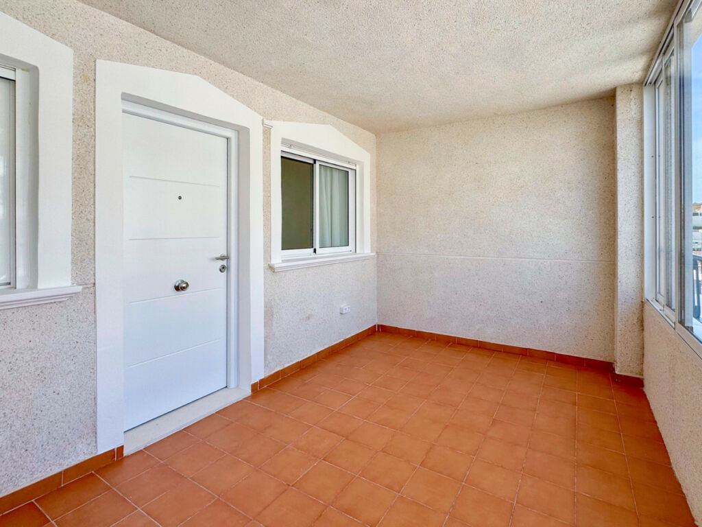 Middle Floor Apartment Los Altos Alicante - image 25