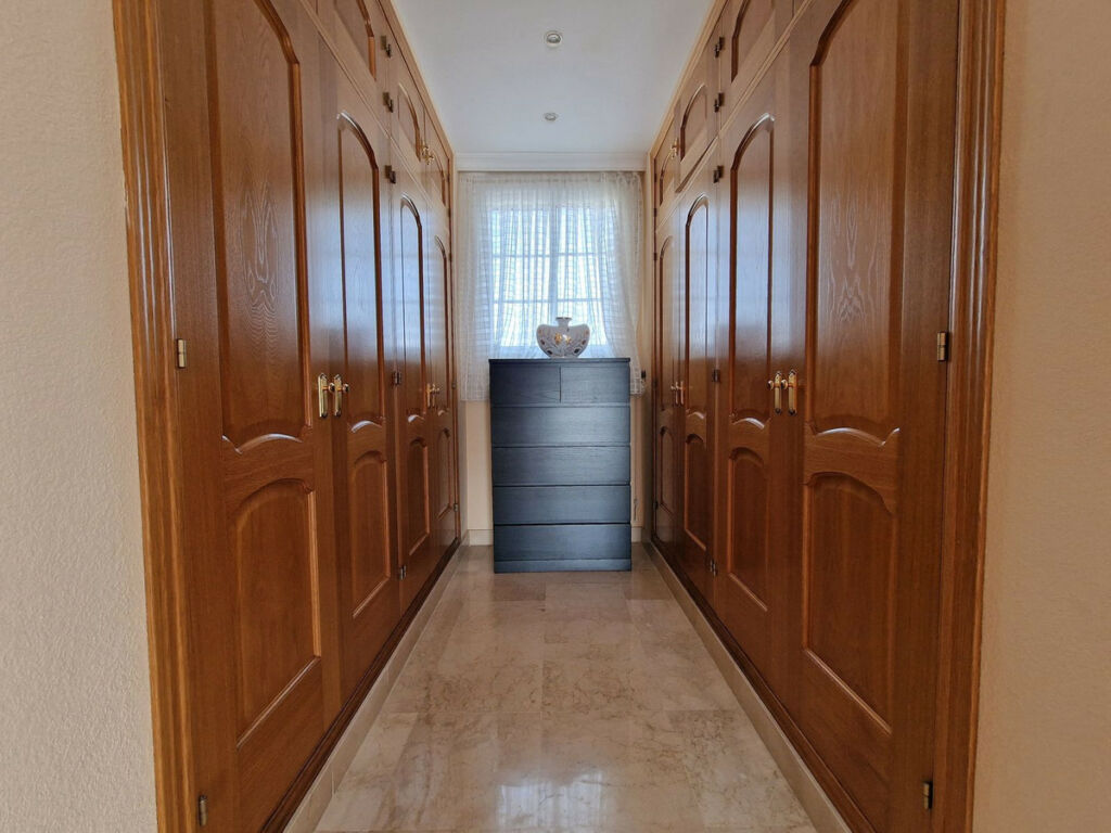 Detached Villa Guadalmina Baja Málaga - image 29