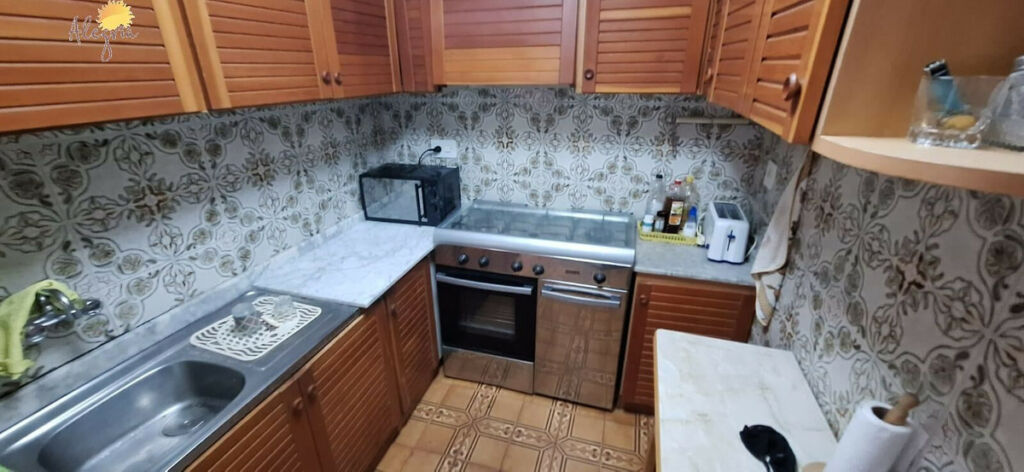 Middle Floor Apartment Torrevieja Alicante - image 25