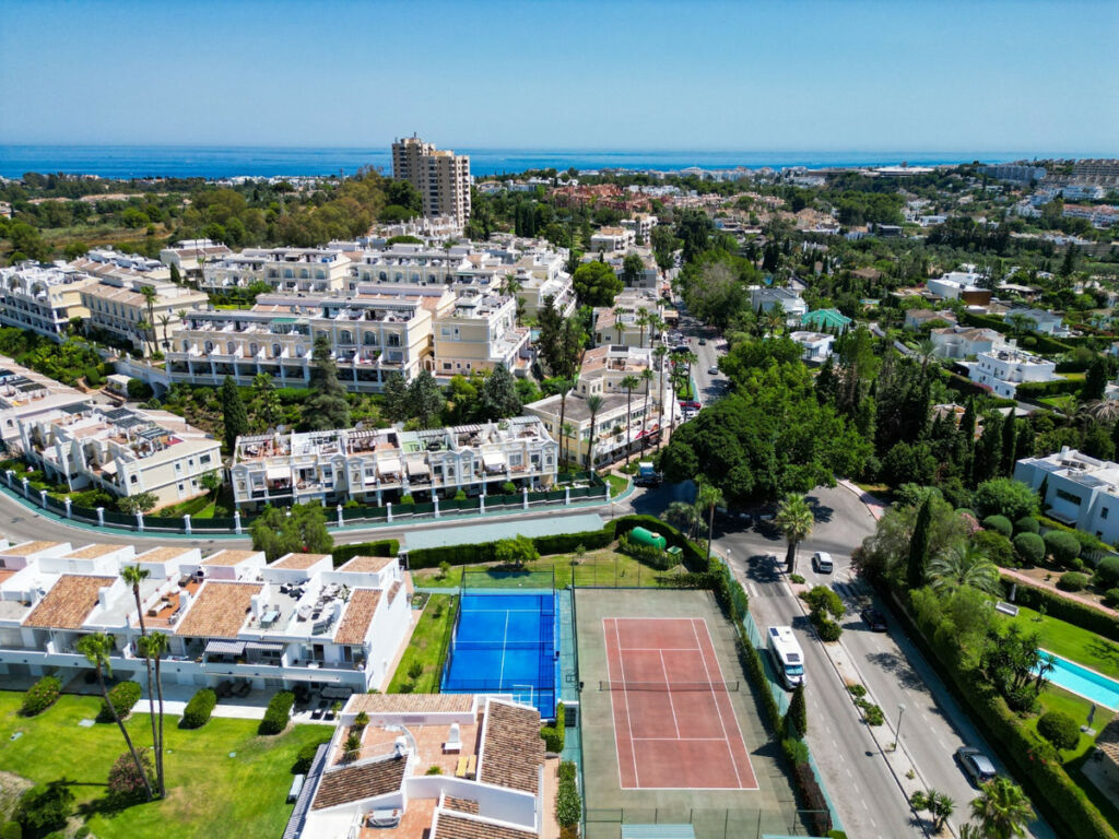 Penthouse Duplex Nueva Andalucía Málaga - image 25