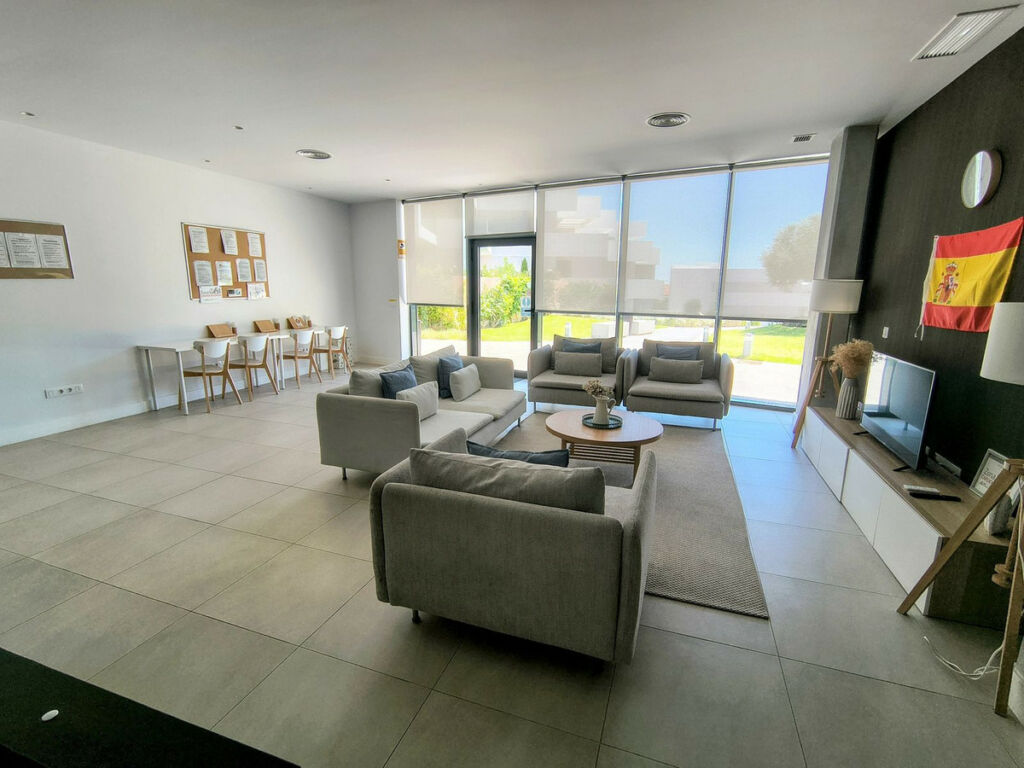 Ground Floor Apartment La Duquesa Málaga - image 25