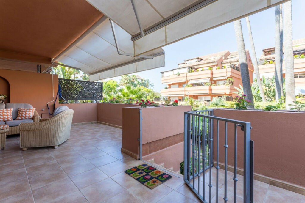 Ground Floor Apartment Puerto Banús Málaga - image 24