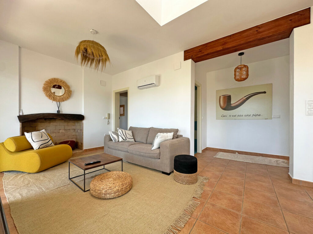 Detached Villa Jalon Alicante - image 25