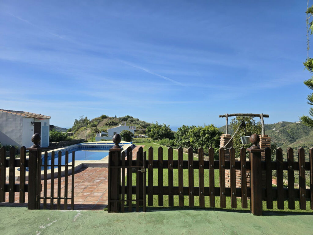 Detached Villa Cómpeta Málaga - image 25