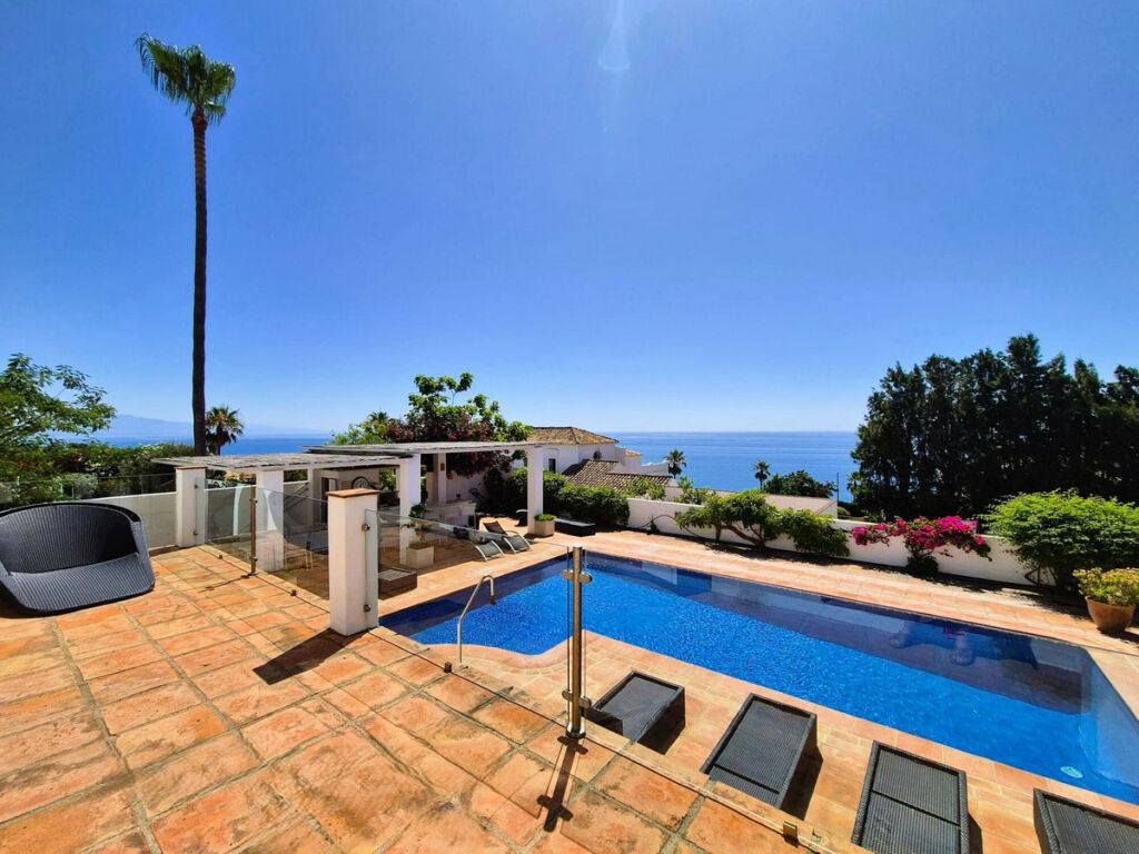 Detached Villa Manilva Málaga - image 25