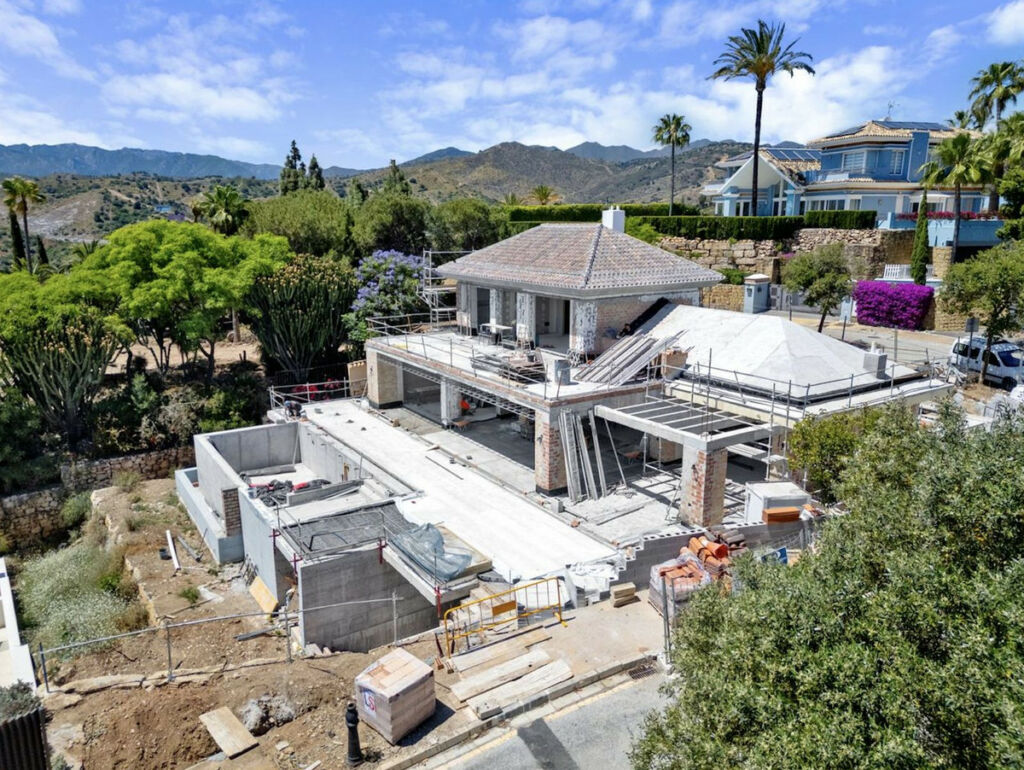Detached Villa Elviria Málaga - image 25