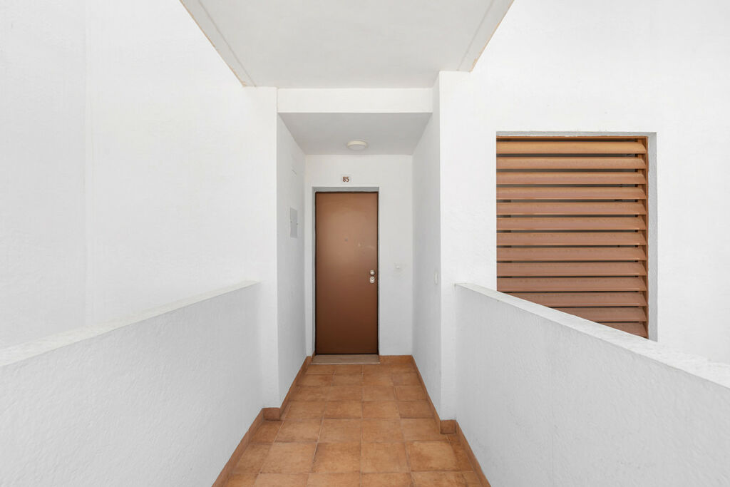 Middle Floor Apartment Villamartin Alicante - image 25