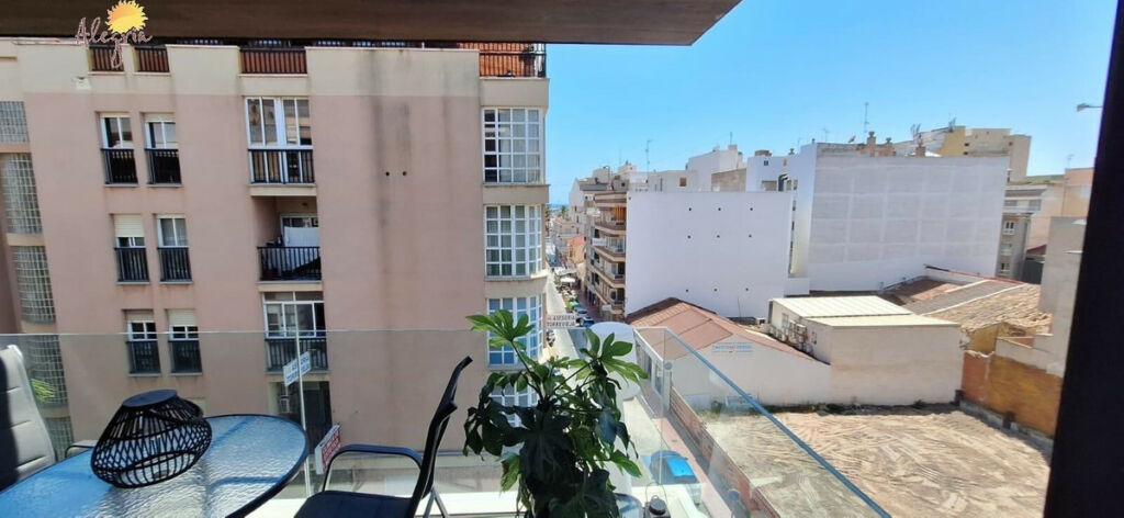 Middle Floor Apartment Torrevieja Alicante - image 26