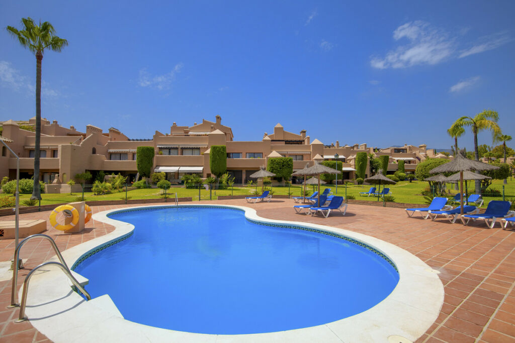 Ground Floor Apartment Estepona Málaga - image 26