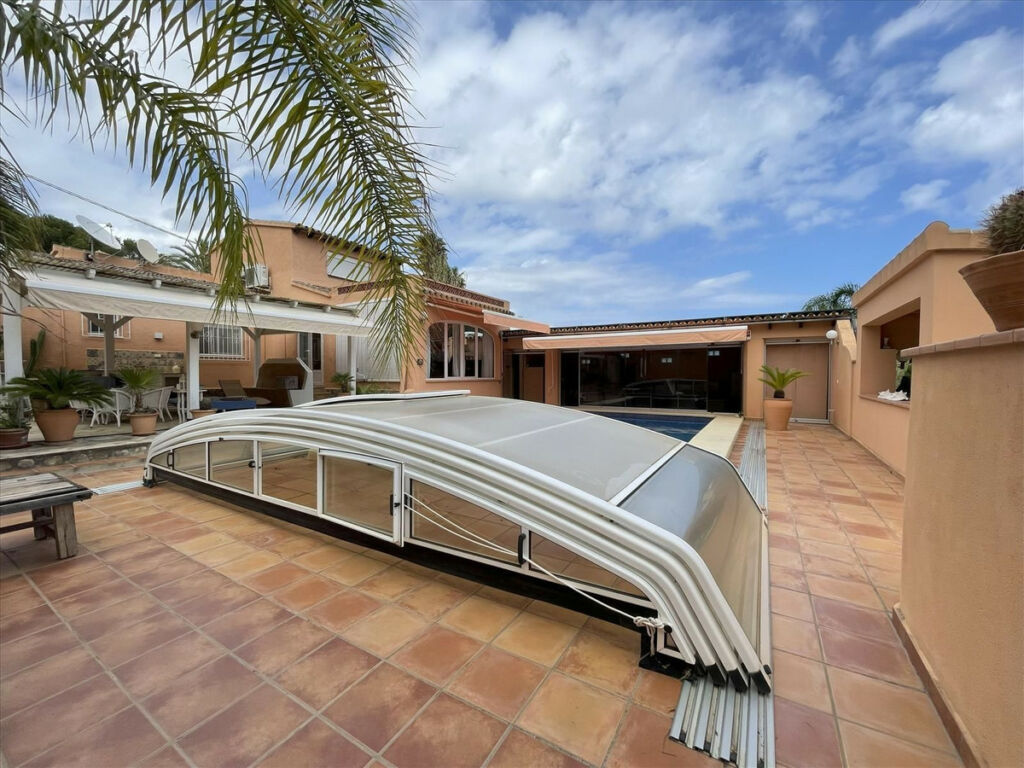 Detached Villa Moraira Alicante - image 17