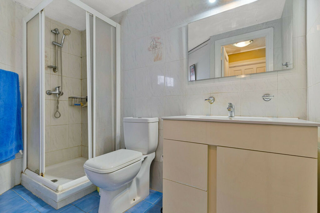 Detached Villa Fuengirola Málaga - image 26