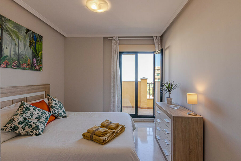 Middle Floor Apartment Benalmadena Málaga - image 26