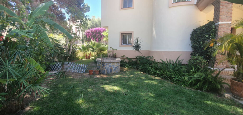 Detached Villa El Rosario Málaga - image 26