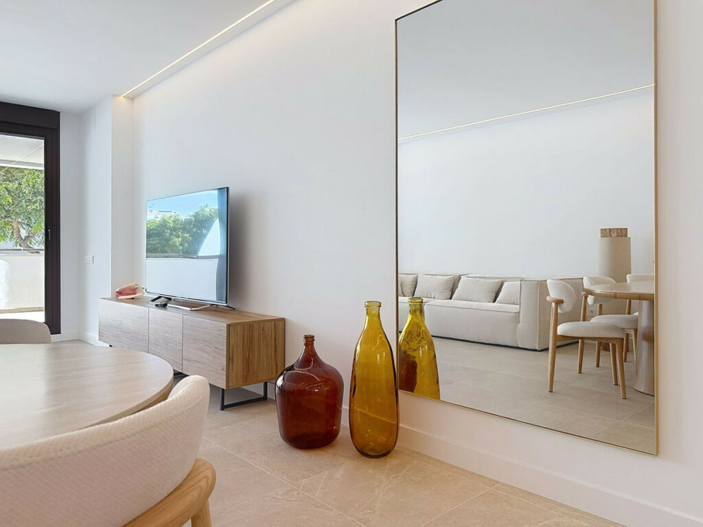 Ground Floor Apartment Estepona Málaga - image 26