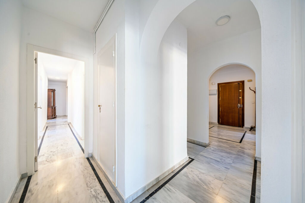 Middle Floor Apartment Málaga Centro Málaga - image 26