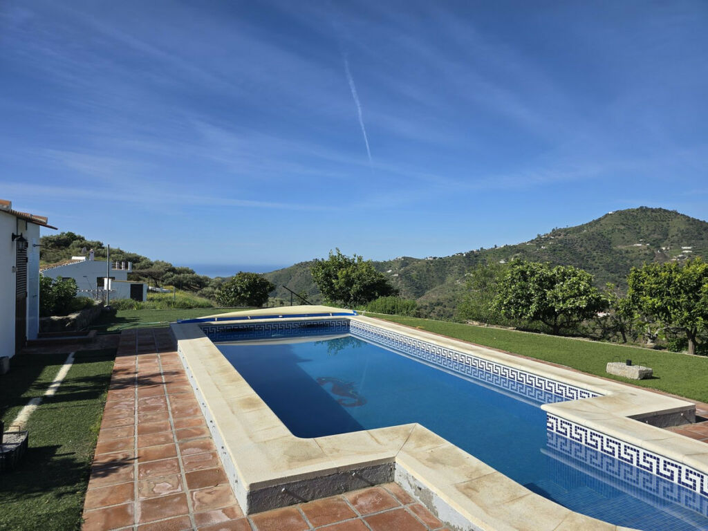 Detached Villa Cómpeta Málaga - image 26