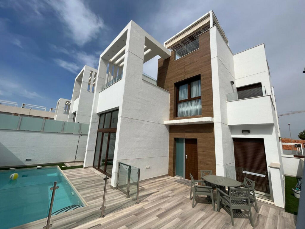 Detached Villa Los Balcones Alicante - image 26