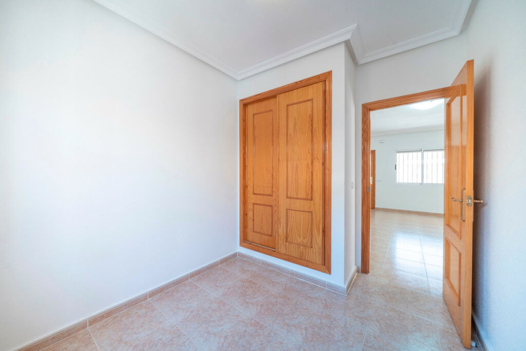 Detached Villa Algorfa Alicante - image 26