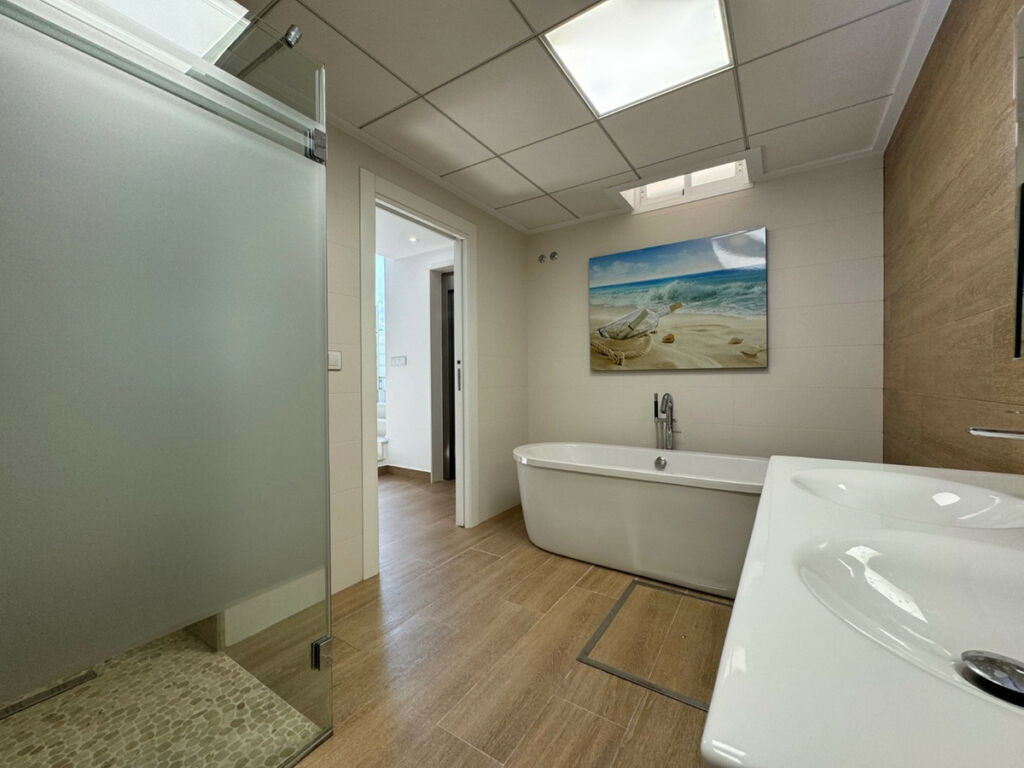 Detached Villa San Miguel de Salinas Alicante - image 26