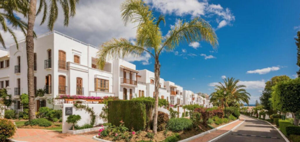 Top Floor Apartment Estepona Málaga - image 26