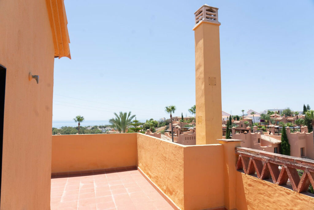 Semi-Detached House Riviera del Sol Málaga - image 25