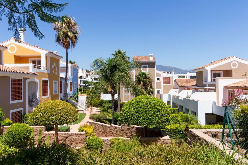 Ground Floor Apartment El Paraiso Málaga - image 26