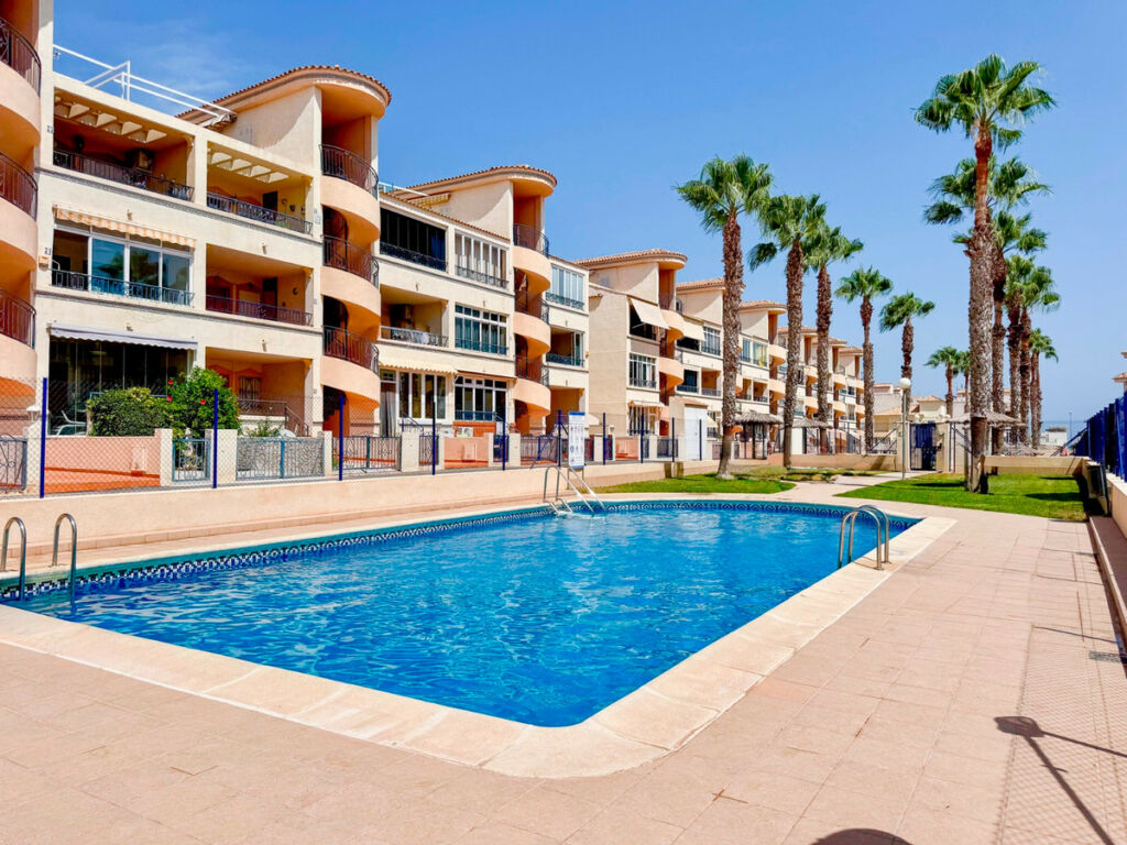 Middle Floor Apartment Los Altos Alicante - image 26