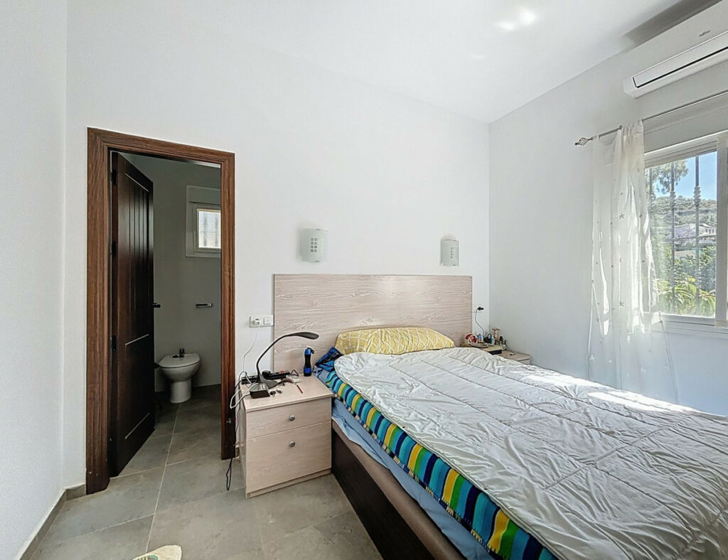 Semi-Detached House Almayate Alto Málaga - image 26