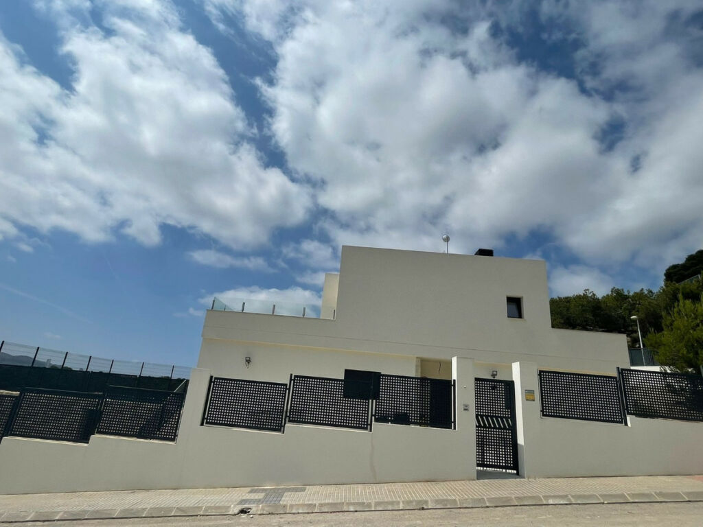 Detached Villa L'Alfás del Pi Alicante - image 26