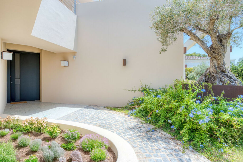Detached Villa Elviria Málaga - image 26