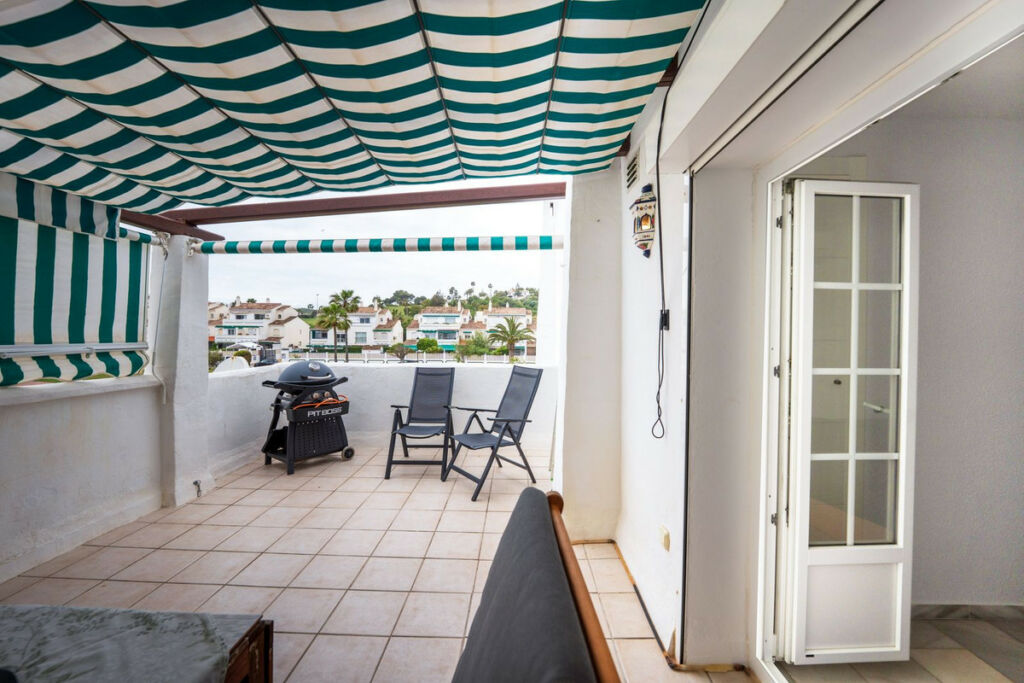 Penthouse La Duquesa Málaga - image 26