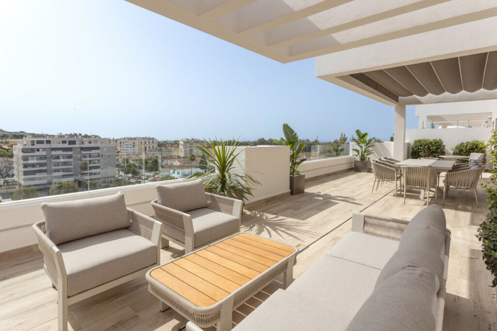 Middle Floor Apartment Nueva Andalucía Málaga - image 27