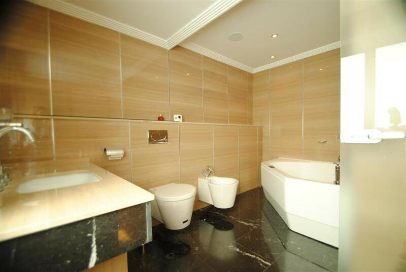 Detached Villa Cabopino Málaga - image 26