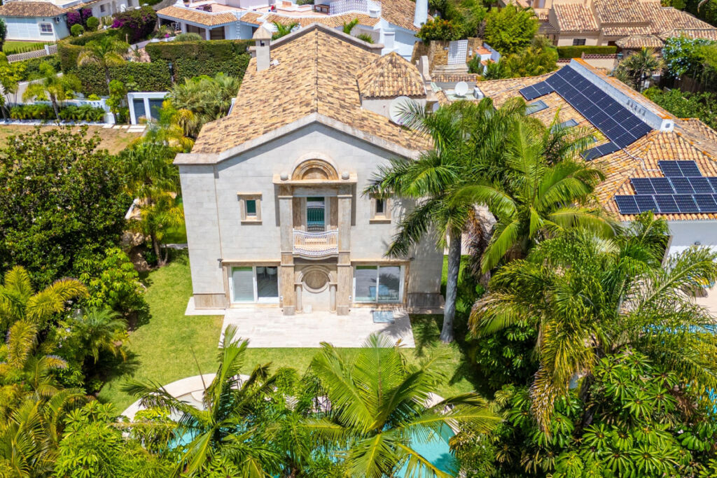 Detached Villa Marbella Málaga - image 27