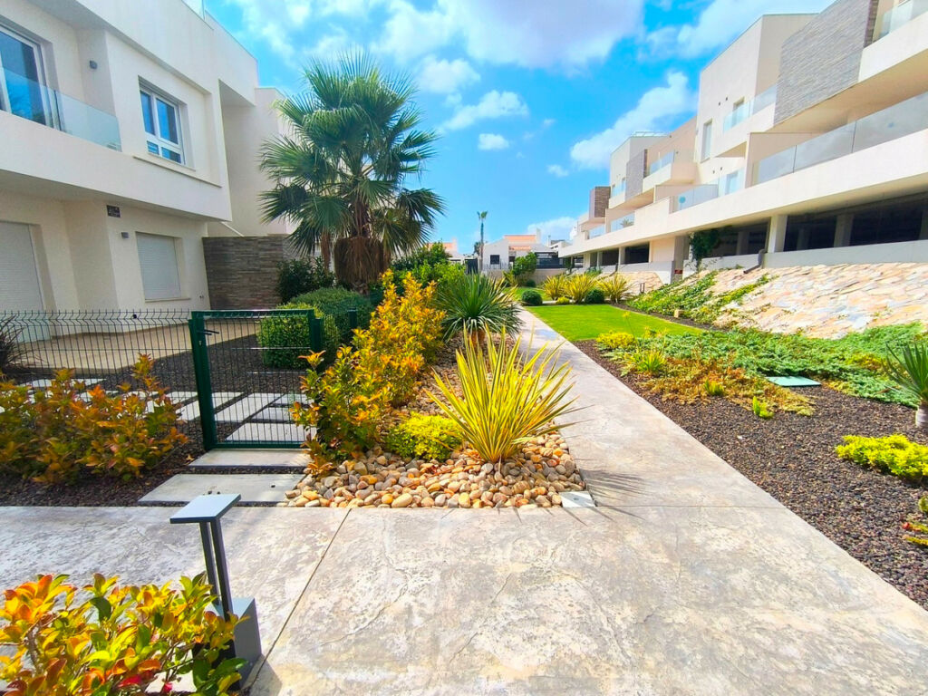 Middle Floor Apartment Algorfa Alicante - image 27