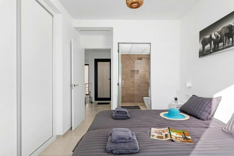 Detached Villa San Miguel de Salinas Alicante - image 27