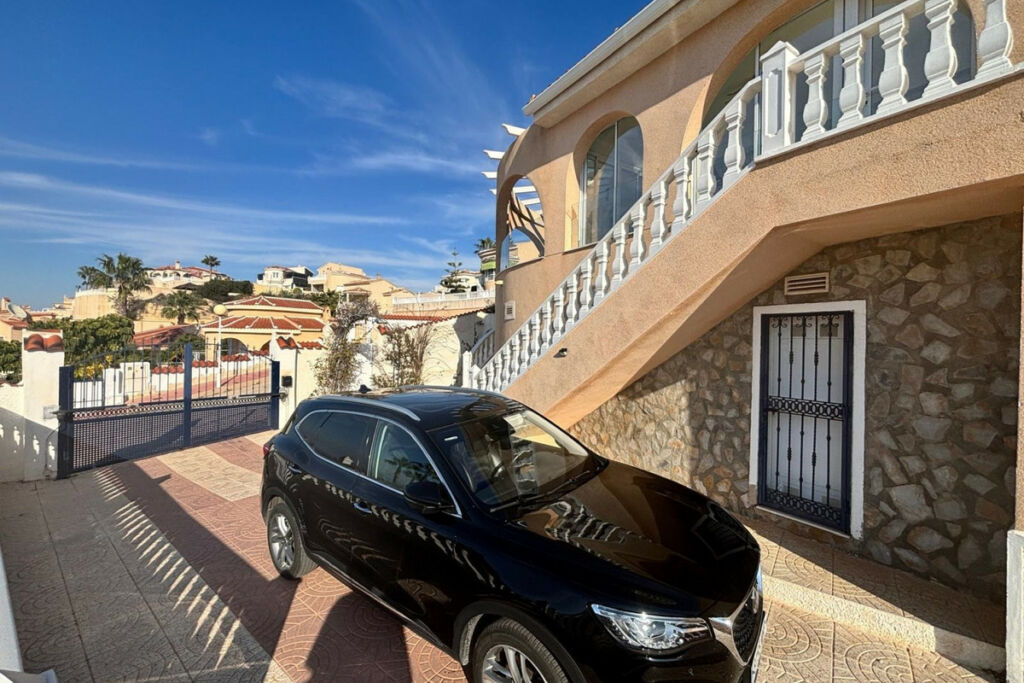 Detached Villa Ciudad Quesada Alicante - image 27