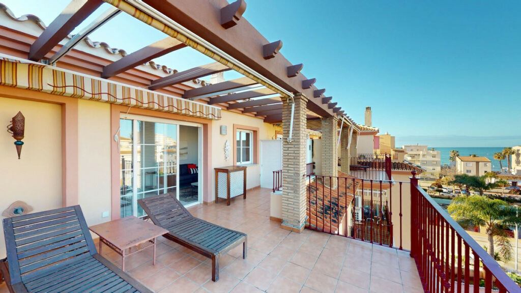 Penthouse Mezquitilla Málaga - image 27