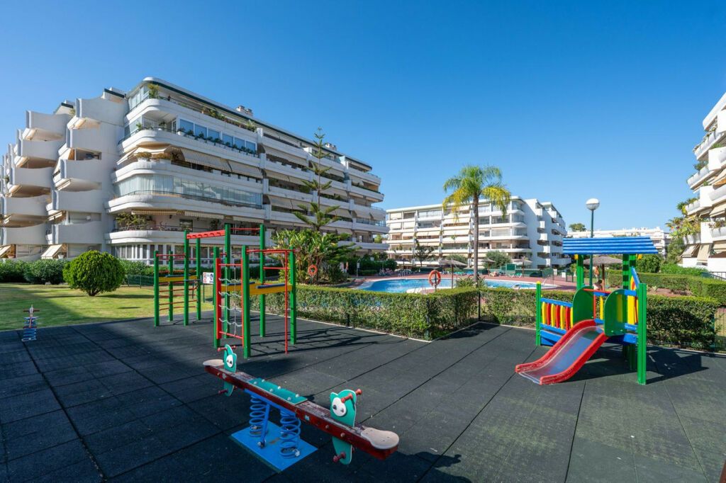 Middle Floor Apartment Marbella Málaga - image 27